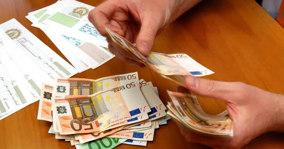 Arriva l'aumento dello stipendio di 175 euro mensile, ma non per tutte le categorie
