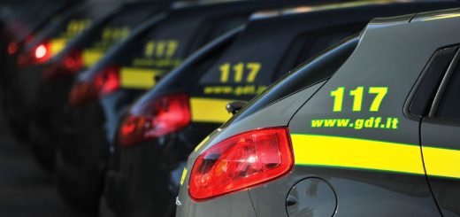 Contributo volontario: Studenti presentano esposto a Guardia di Finanza