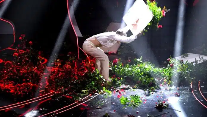 Sanremo 2023, il comportamento di Blanco è figlio del fallimento della scuola?