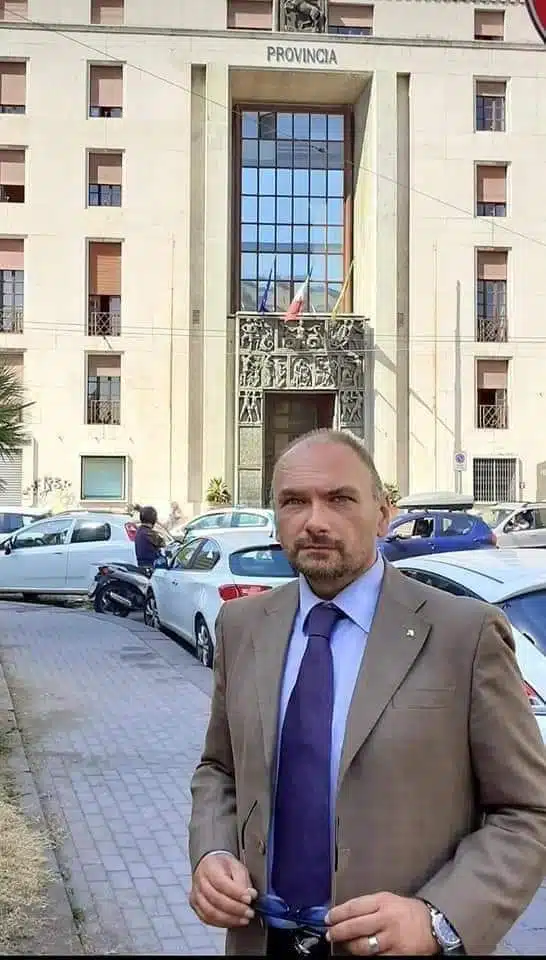 Il Ministro Lollobrigida ( Fdi)“Basta vivere di reddito di cittadinanza, meglio lavorare nei campi”