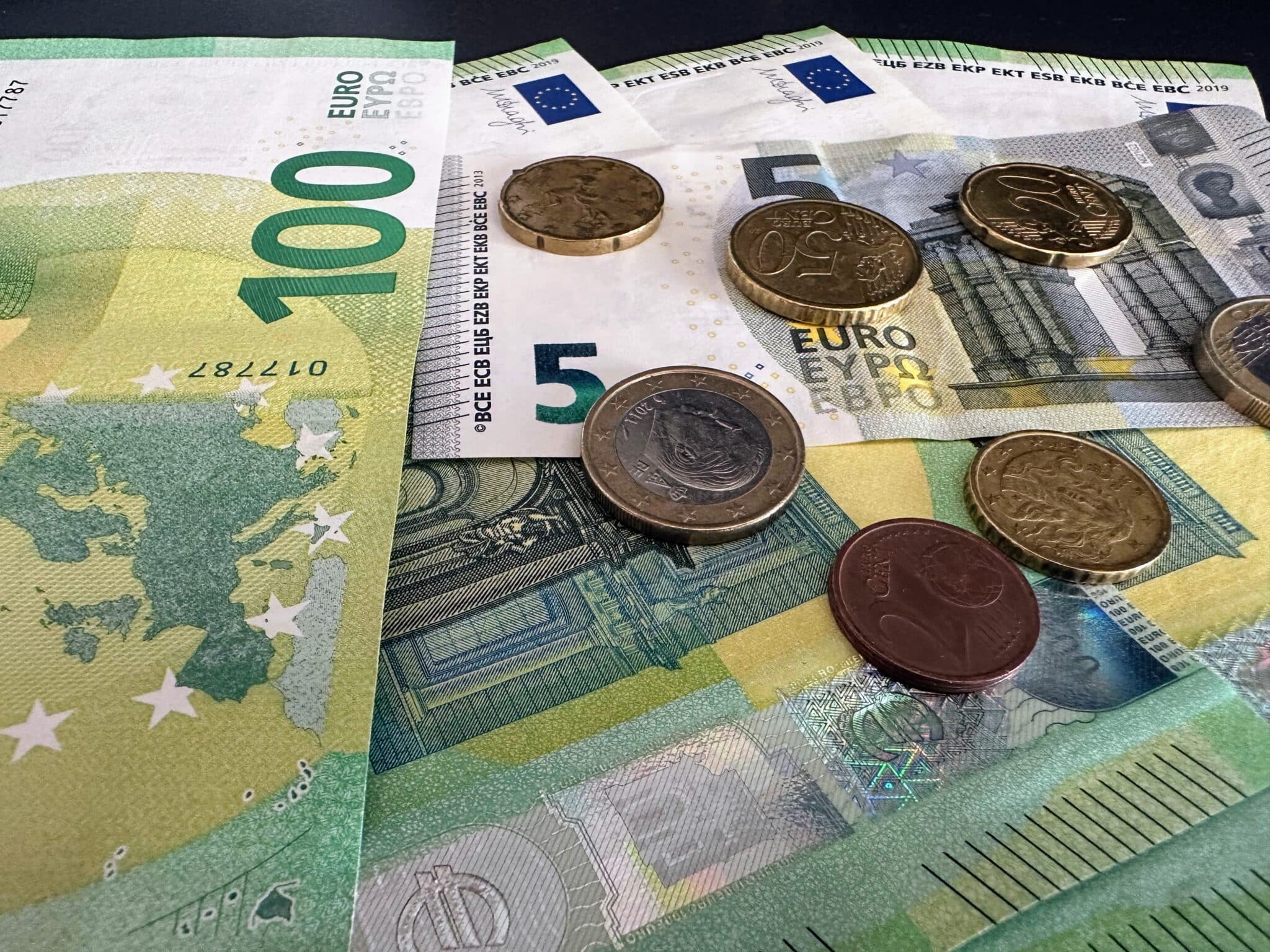 Il Governo Meloni proroga il bonus contributi in busta paga scopriamo a chi spetta e come funziona