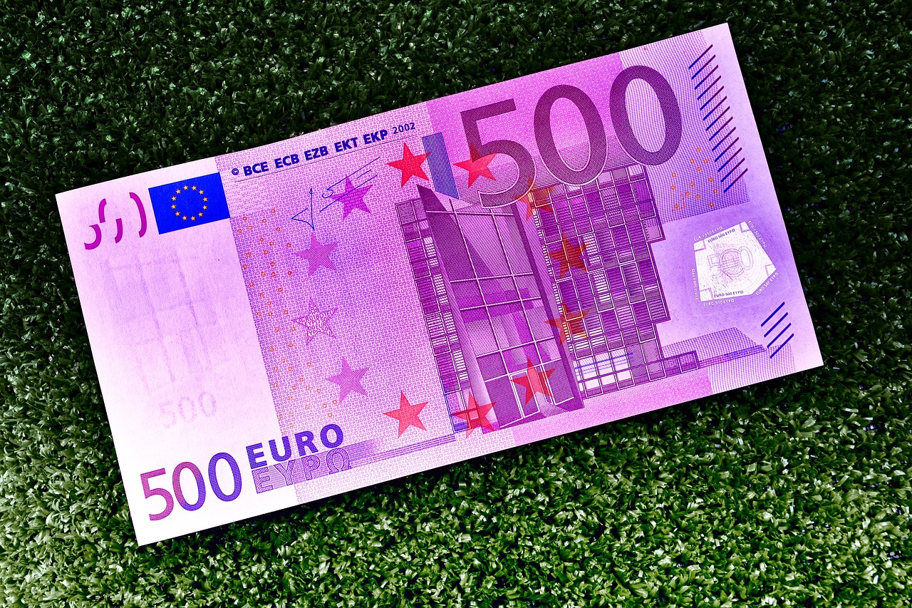 Il decreto lavoro 2023 ha introdotto il bonus di 500, ma solo per questi lavoratori, occorre l’ISEE?