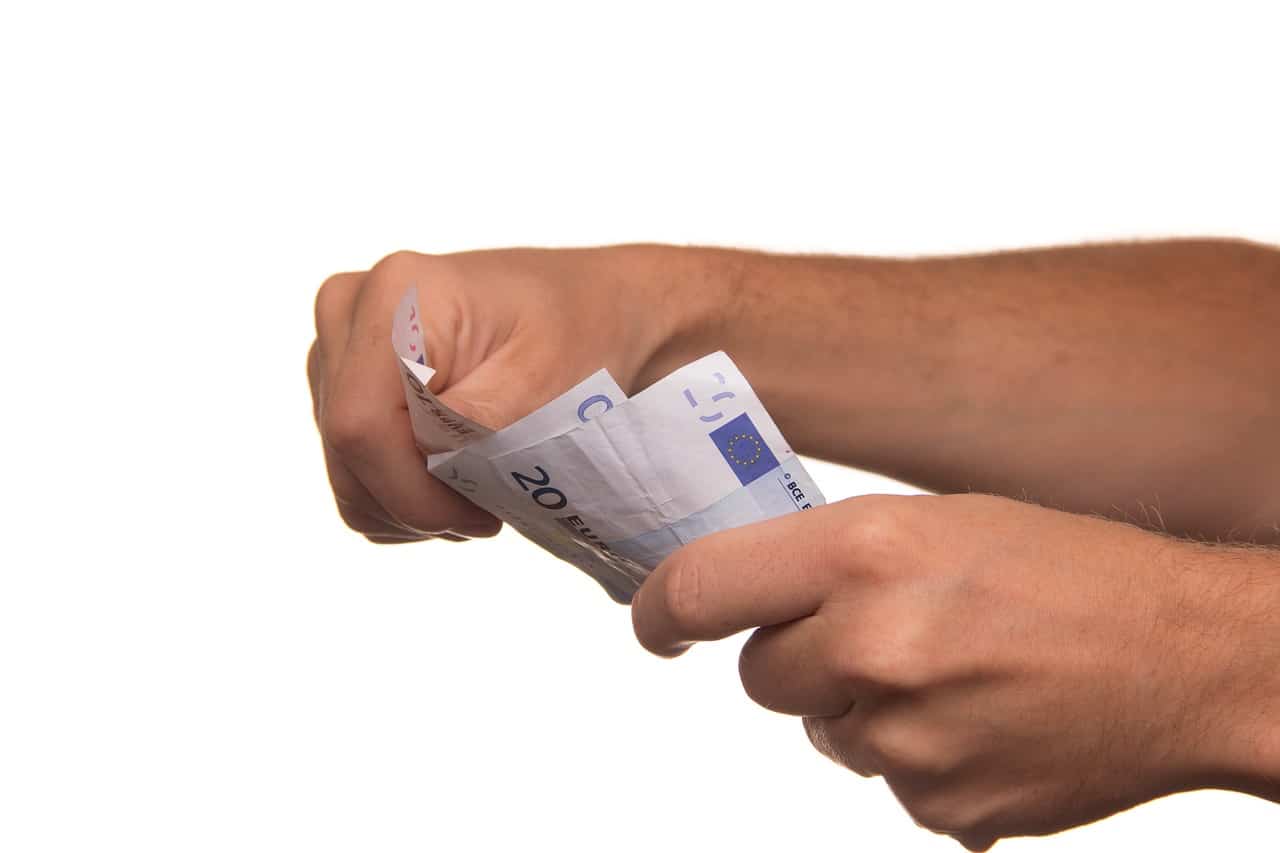 Il cedolino di dicembre 2023 porterà un aumento di 120 euro per questi stipendi