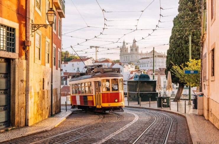 La settima edizione dell’original dedicato al mondo dell’editoria riparte con uno Speciale su Lisbona