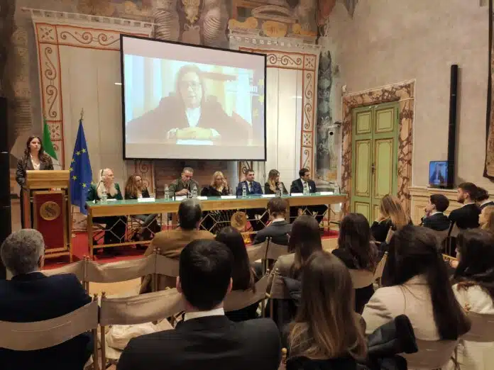 FORGIARE LE COMPETENZE DEL FUTURO: AL VIA IL DIBATTITO SULLA SCUOLA CHE VERRÀ