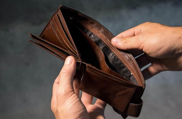 Assegno di Inclusione 2024, il governo li penalizza ancora: niente sconto sui Titoli di Stato per il calcolo ISEE