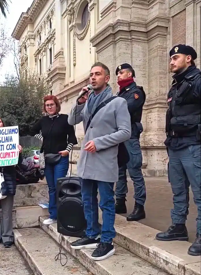 Alessio Golia (CDS): 