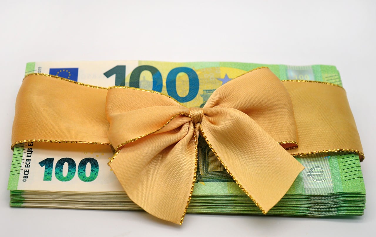 Il bonus di 100 euro va chiesto a luglio 2025